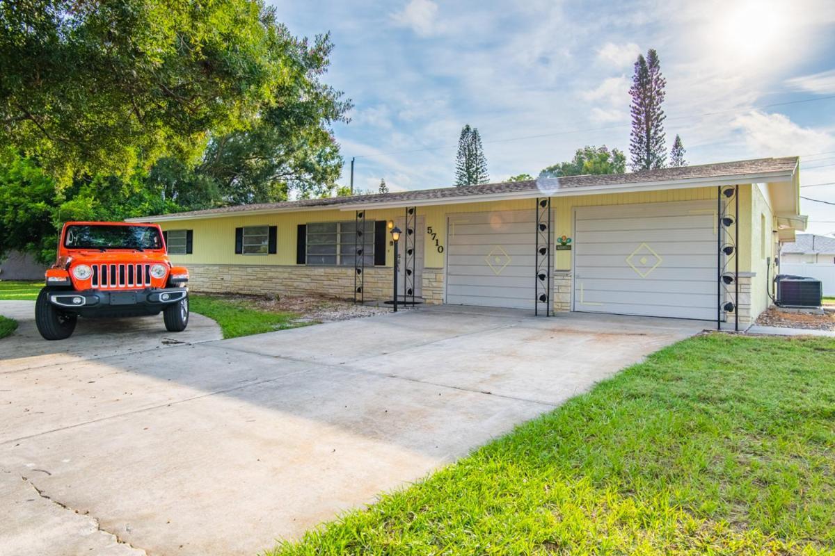 New York Avenue Rancher Sarasota Extérieur photo