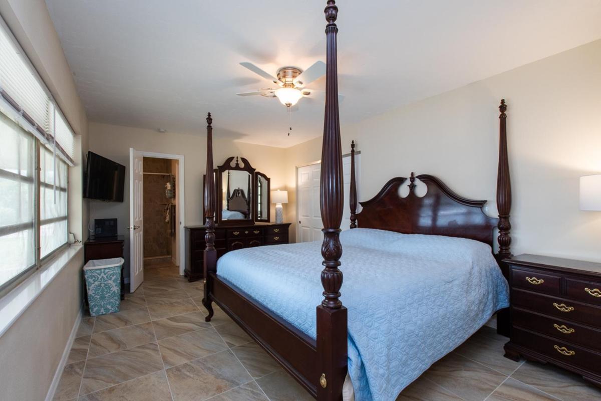 New York Avenue Rancher Sarasota Extérieur photo