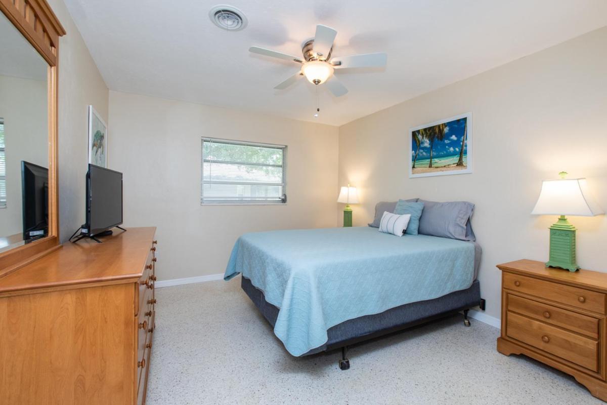 New York Avenue Rancher Sarasota Extérieur photo